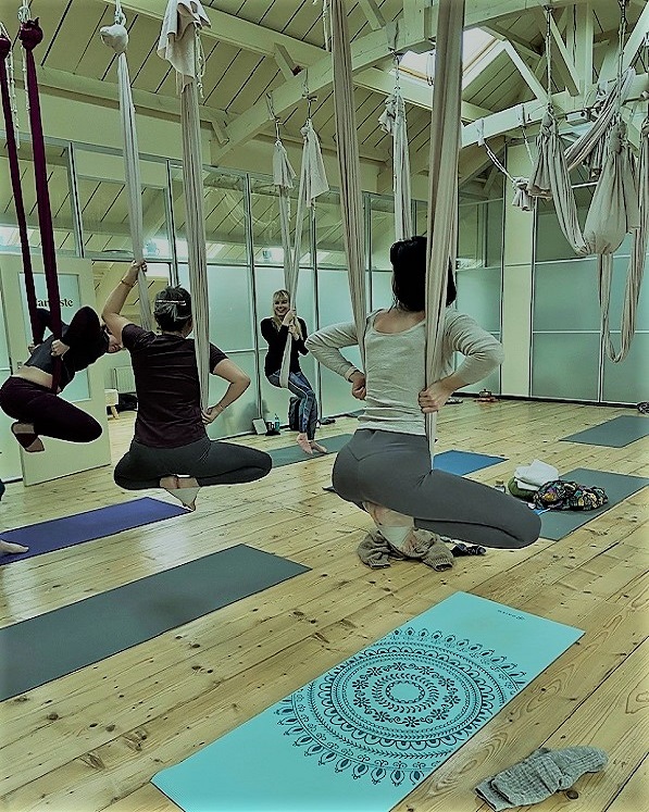 YogastudioSacha_AerialYoga_03_03